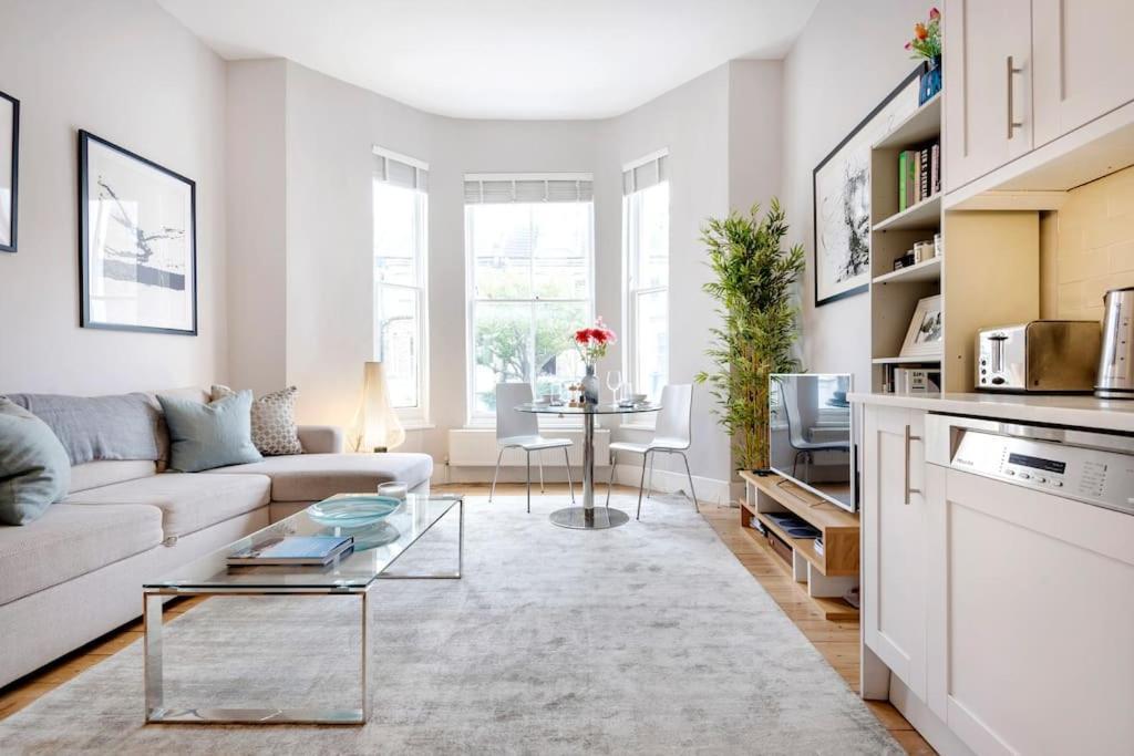 Apartamento Contemporary Clapham Living Londres Exterior foto